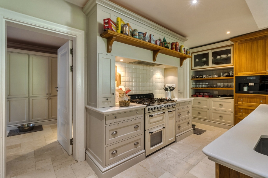 9 Bedroom Property for Sale in Parel Vallei Western Cape